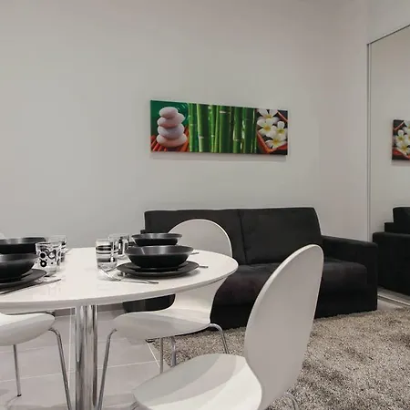 Renting - Gallo - New Modern Loft Old Town Massena شقة