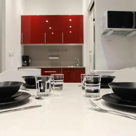 Renting - Gallo - New Modern Loft Old Town Massena شقة نيس
