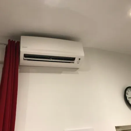 Renting - Gallo - New Modern Loft Old Town Massena شقة نيس